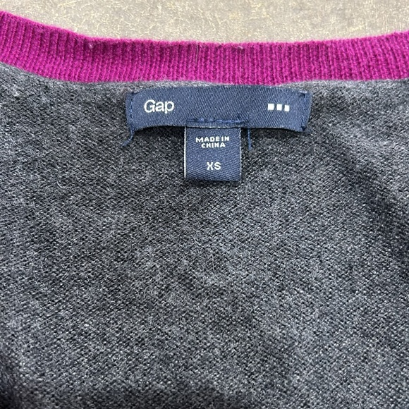 Gap Lightweight 3/4 Sleeve Sweater - Picture 4 of 6